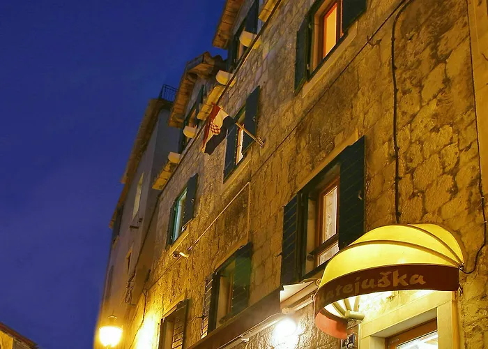 Matejuska Heritage Guest house Split