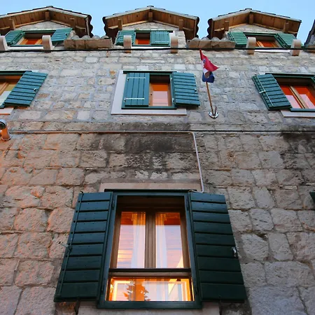 Pensión Matejuska Heritage