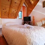 马特朱斯加遗产旅馆 3*