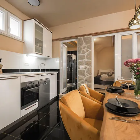 게스트하우스 Matejuska Heritage 3*